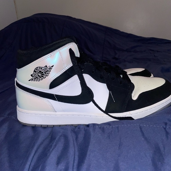 COPY - Jordan 1 mod se diamond - Picture 4 of 4